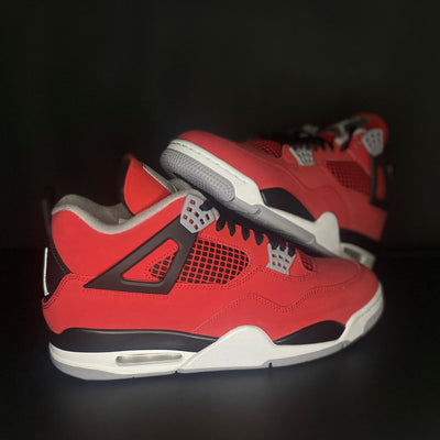 Air Jordan 4 Retro Toro Bravo
